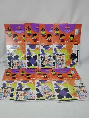 (8) Mondo Llama Create-Your-Own 3D Halloween Figures Kits